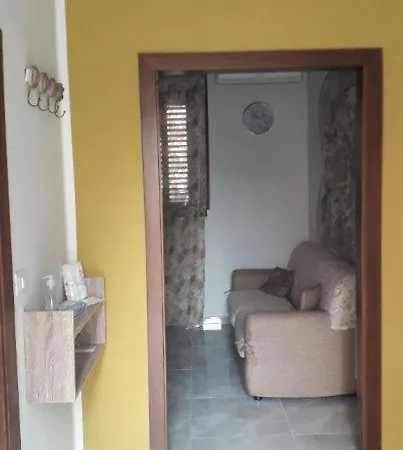 La Casetta Di Nonna Maria Apartment *
